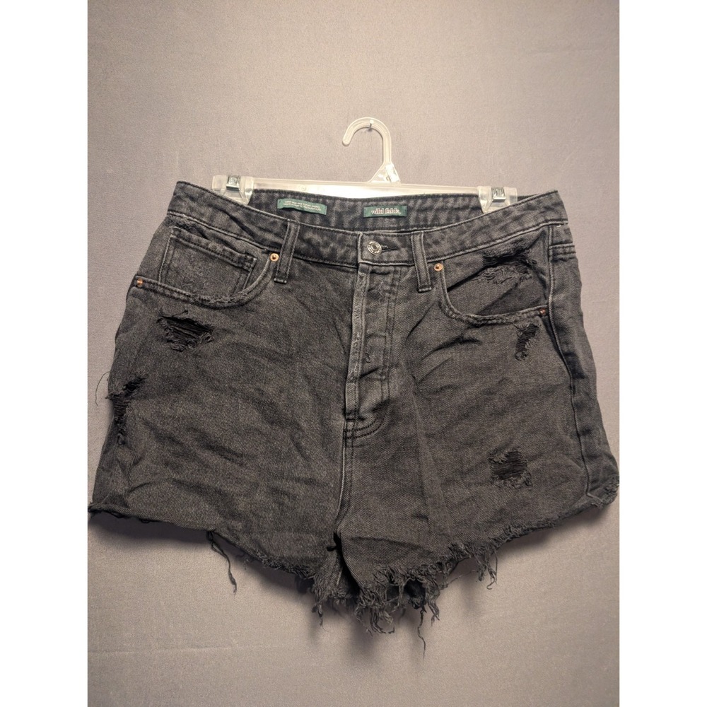 Wild Fable High Rise Cuffed Shorts Womens 6 Black Denim Distressed Frayed Hem